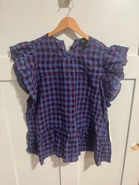 AQUA Ruffled Gingham Flutter Sleeve Top in Blue and Red/Burgundy